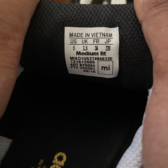 ADIDAS WOMEN’S SNEAKERS | Black & White | Size 5 | Brand New Never Worn - Picture 5 of 5